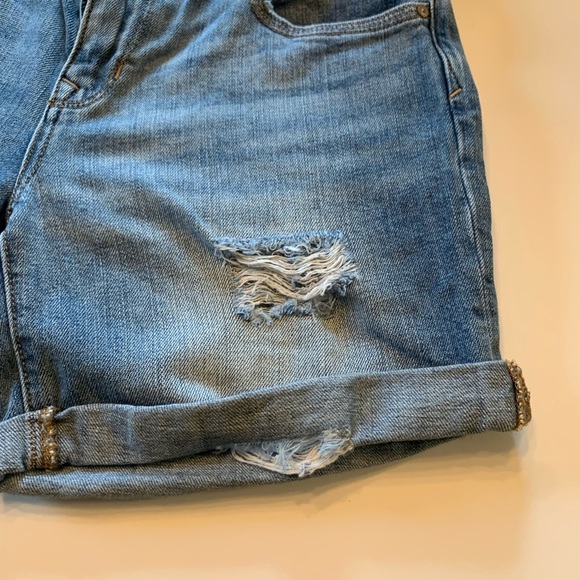 Gap shorts - Picture 6 of 9